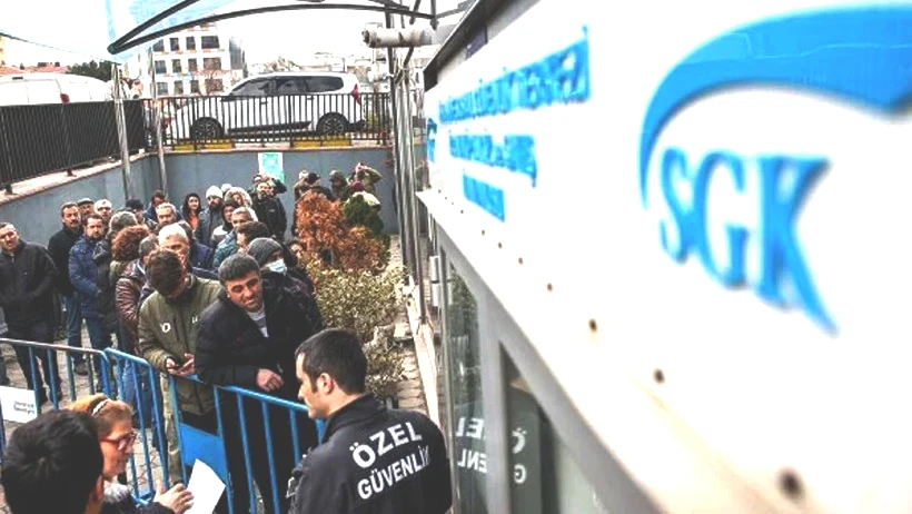 SGK Resmen Duyurdu: Hizmet Dökümüne Bakın Bu İbare Olanın Emekliliği Yanacak - Resim : 1