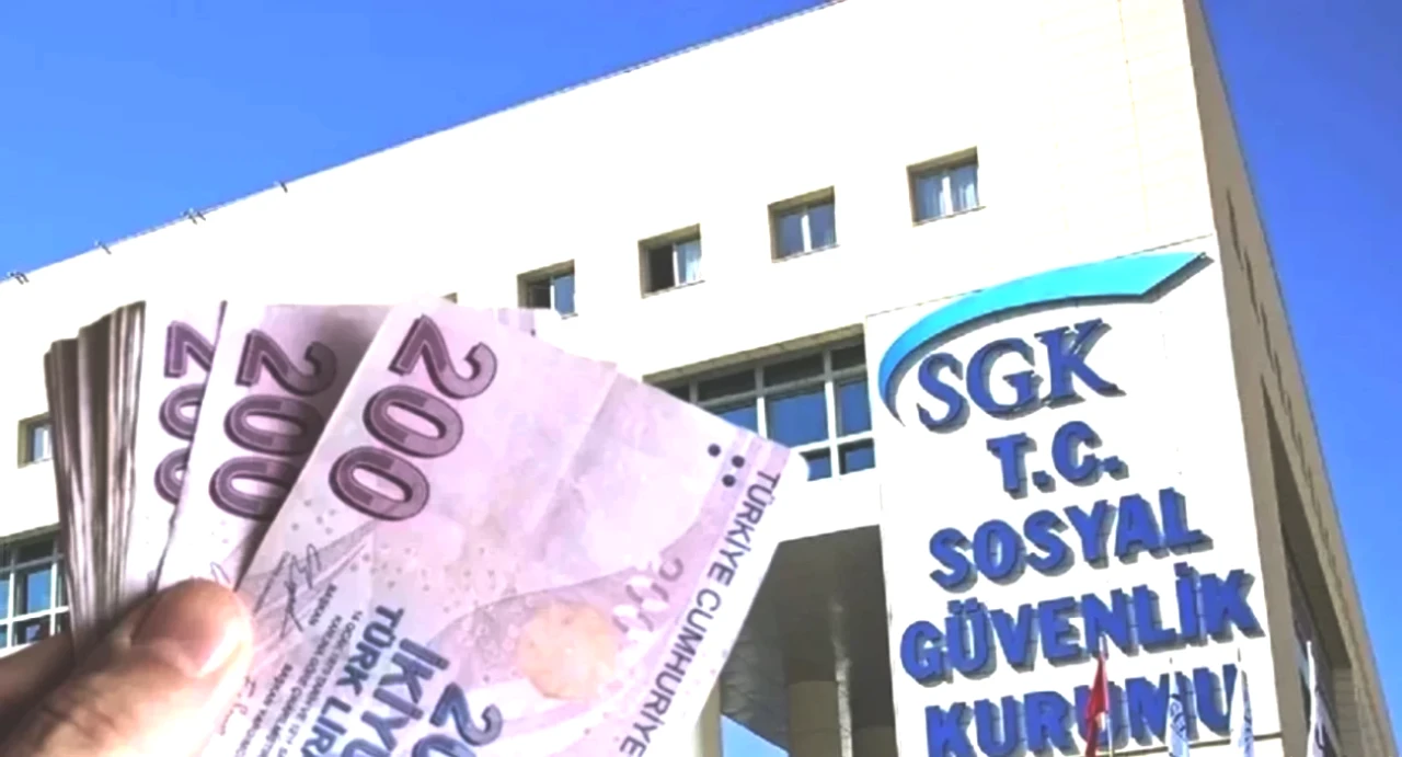 Emeklilere Müjde! 2026'da Yüzde 20'nin Üzerinde Zam Geliyor!